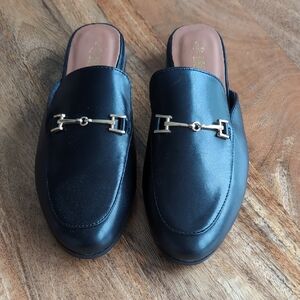 Dream Pairs Black Faux Leather Loafers 5 with Gold Accent Slide Ons